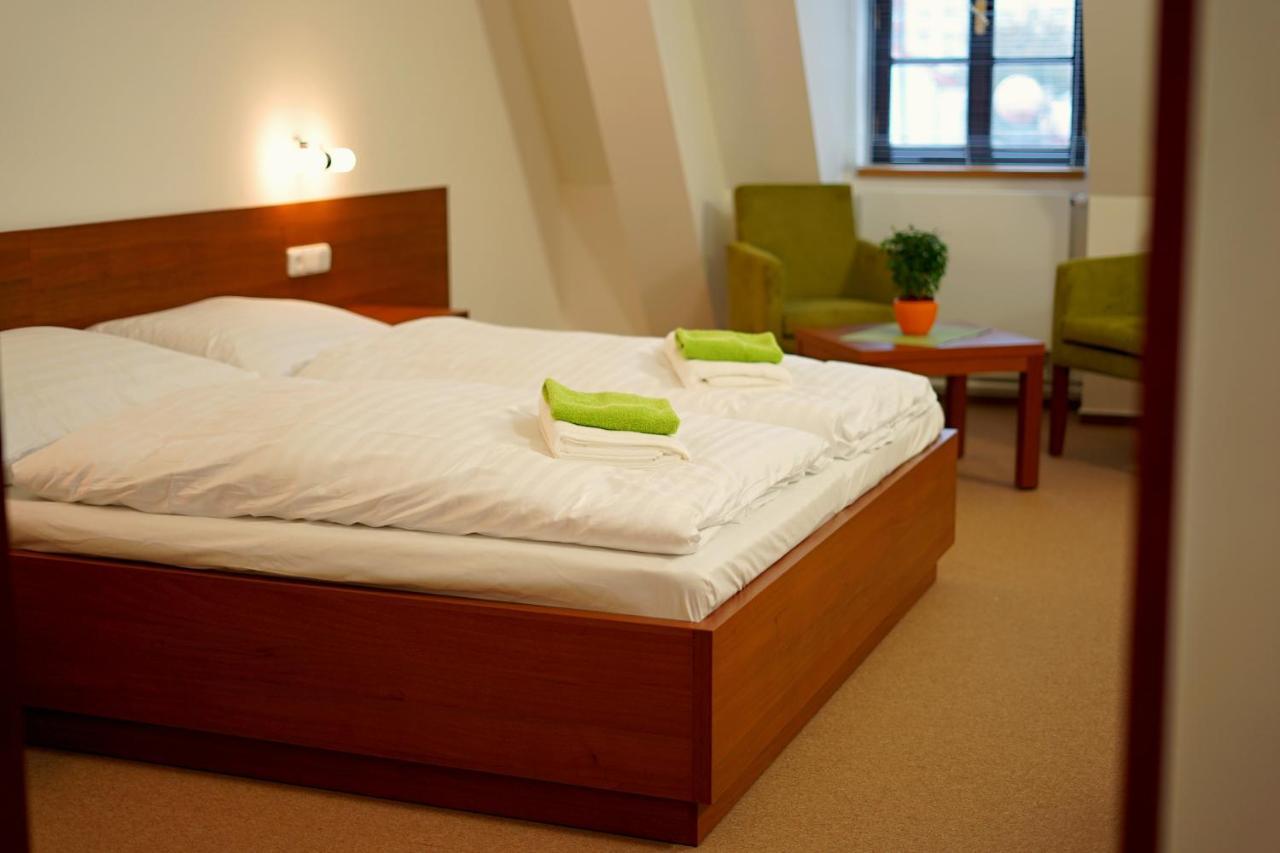 城堡旅馆 Valašské Meziříčí 外观 照片